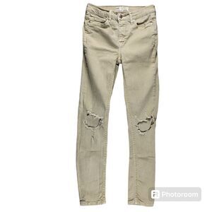 Free People Beige Jeans Size 25 NWOT - Stylish & Comfortable, Perfect Fit